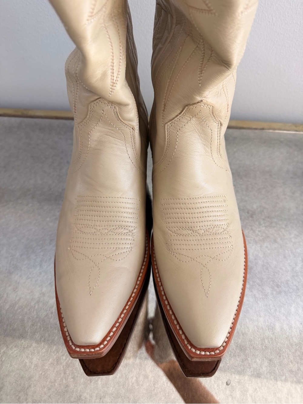 Tecovas The Loretta Cream Cowhide Boots 7.5 - Picture 5 of 9